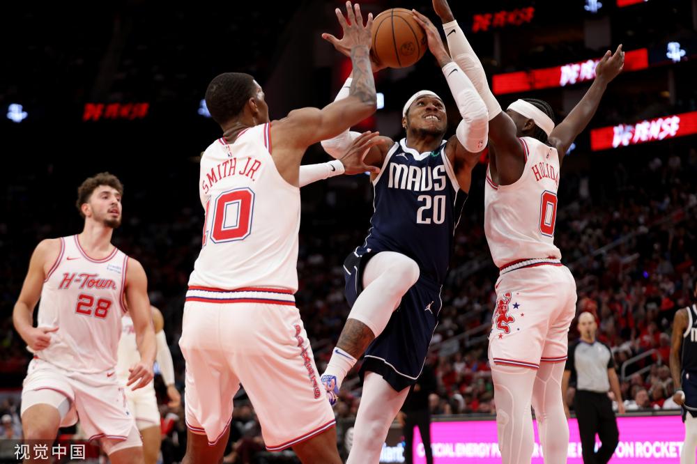 家队的中场 家队的中场